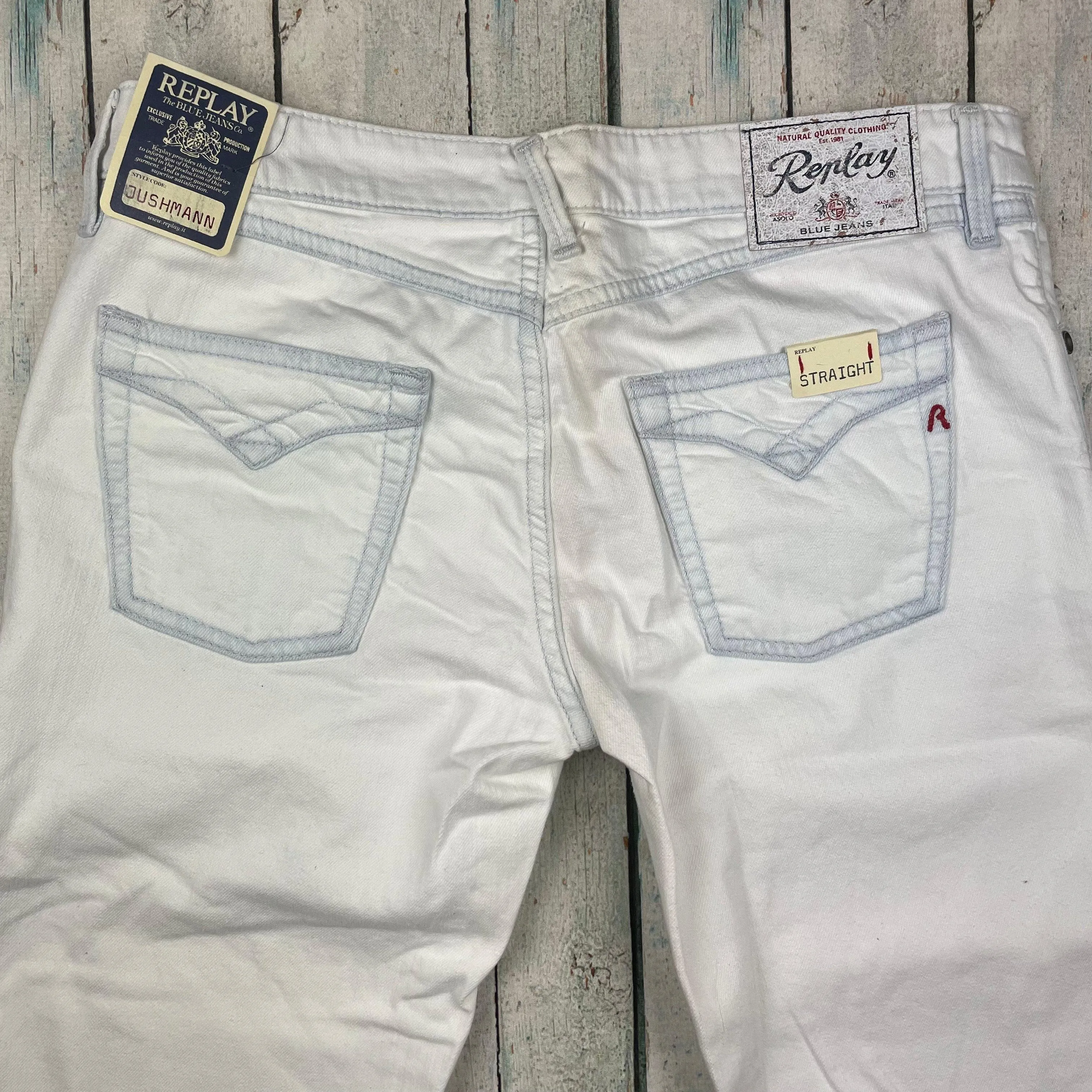 NWT - Replay Italy 'Jushmann' Bull  Denim Straight Jeans RRP $329.00- Size 26
